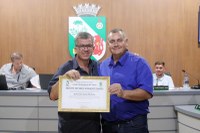 Câmara de Rio Negro aprova requerimentos, apresenta indicações e homenageia empresa com 40 anos de história