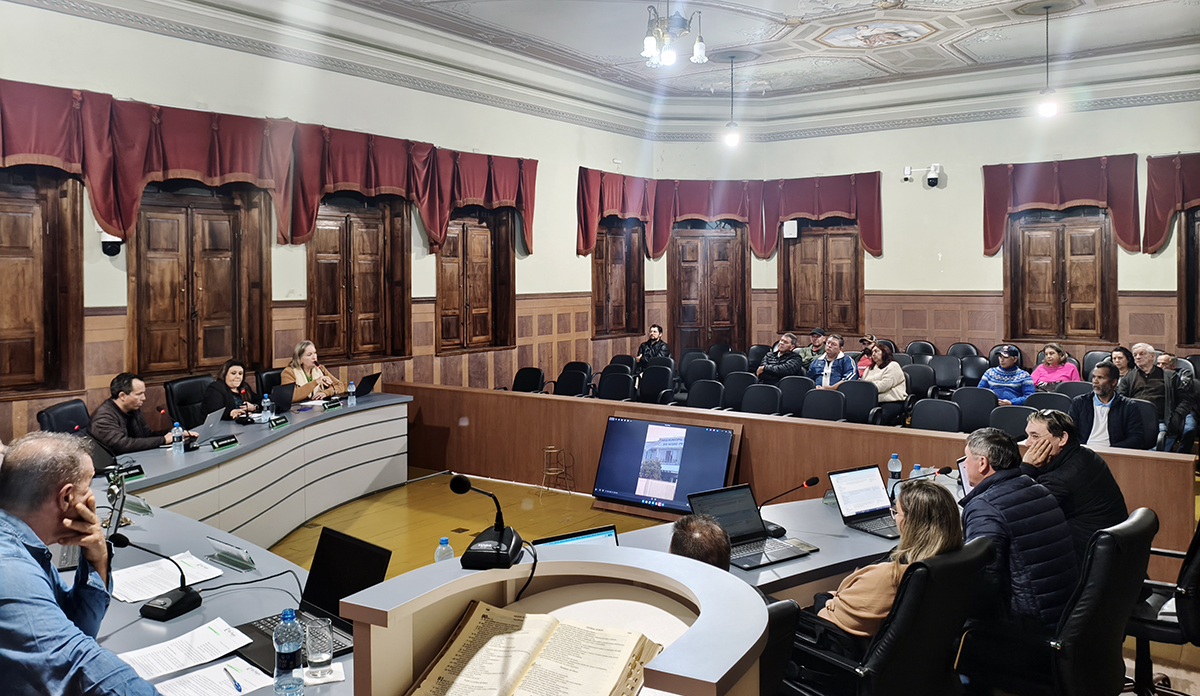 Câmara de Rio Negro debate prevenção às enchentes e outros temas durante a 15ª Sessão Ordinária