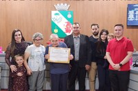 Câmara de Rio Negro presta homenagem a Bernhard Schumacher por sua trajetória e dedicação à comunidade
