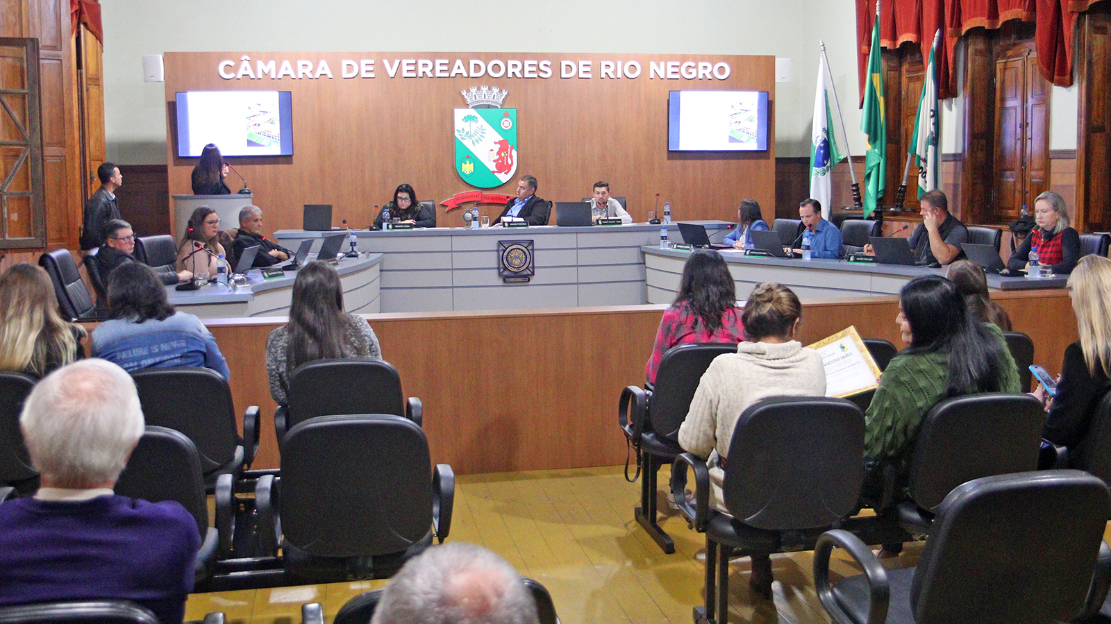 Câmara de Vereadores mantém ritmo de trabalho e aprova projetos orçamentários