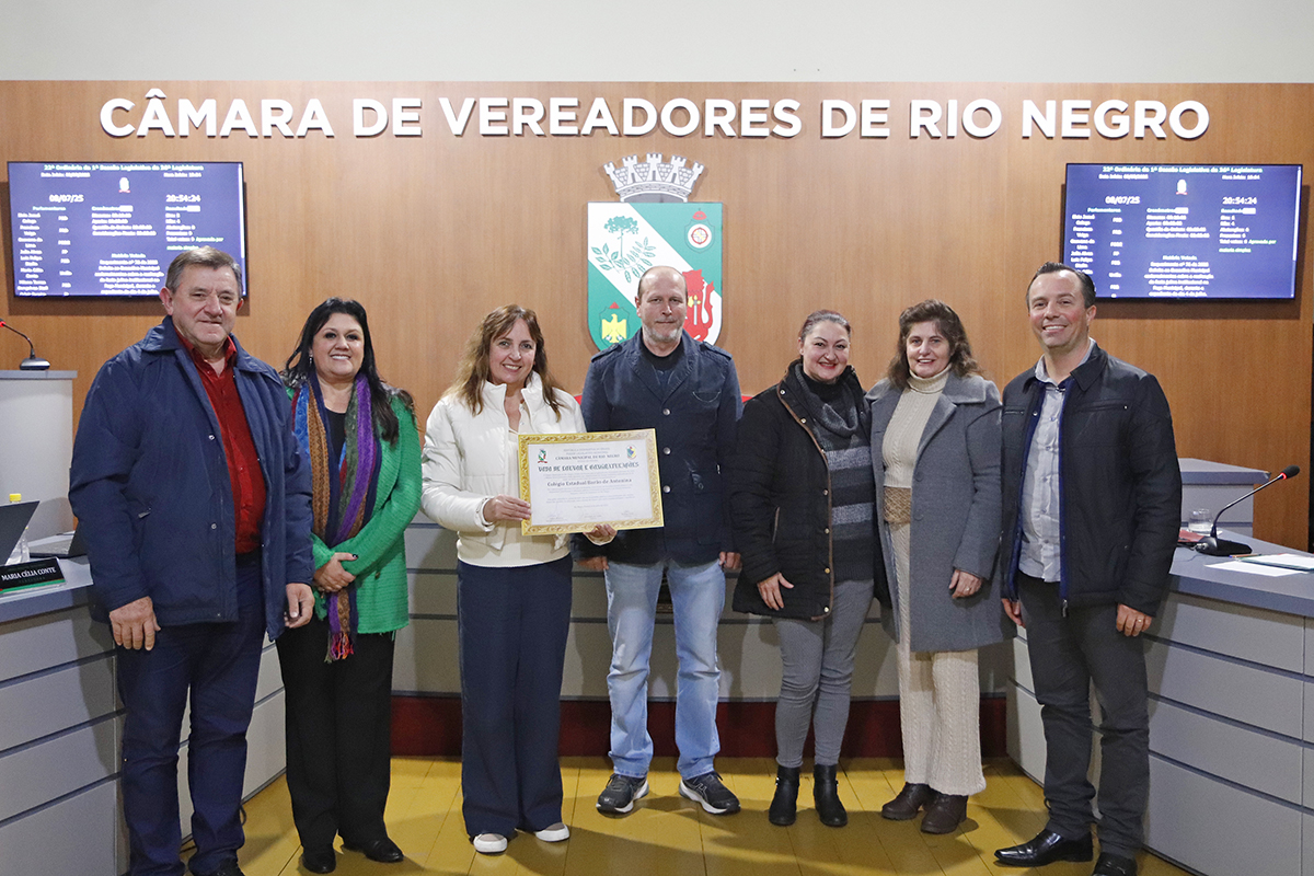 Câmara Municipal de Rio Negro Homenageia Colégio Estadual Barão de Antonina