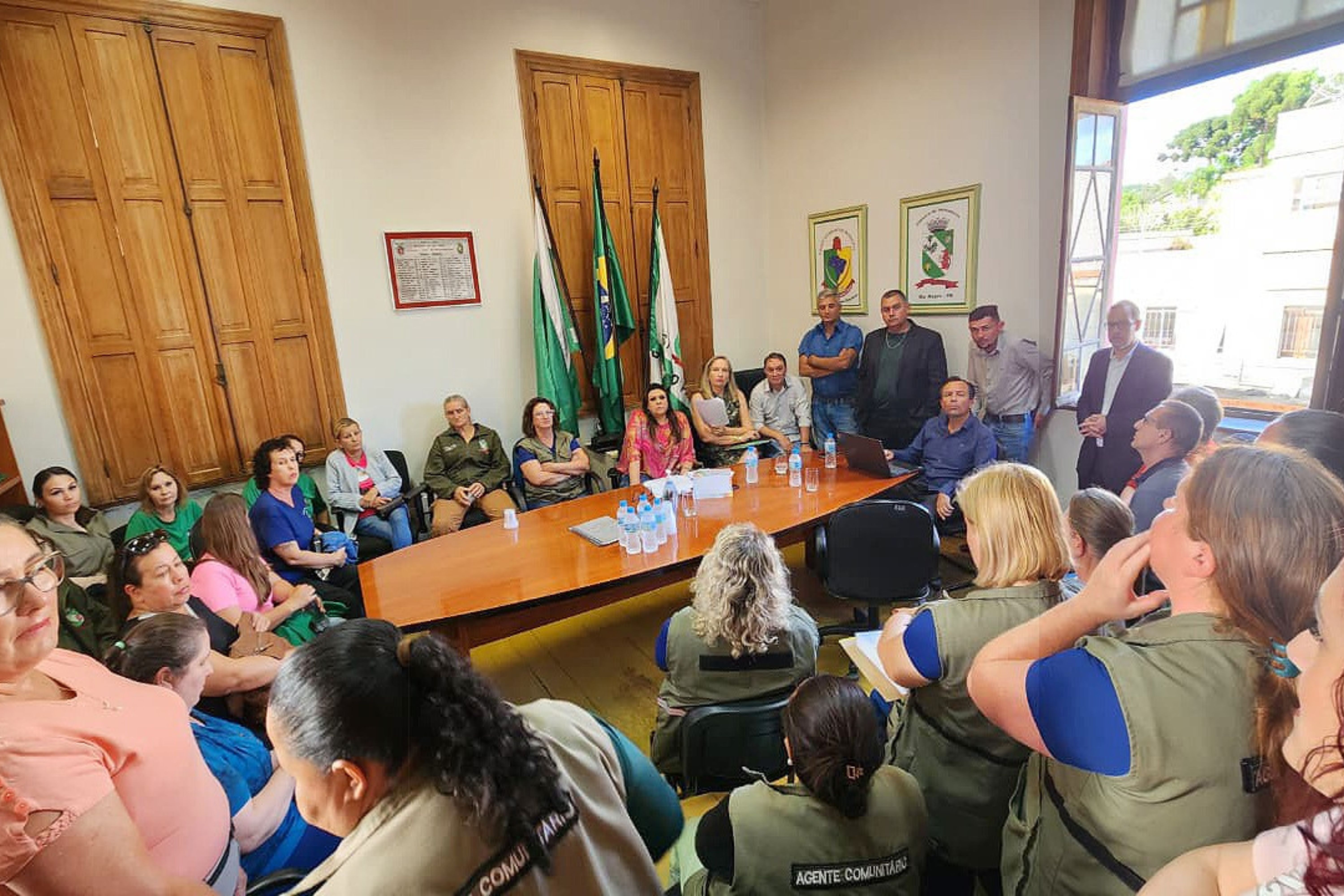 Comissão de Saúde discute impactos do Projeto de Lei 76/2025 com servidores da Saúde