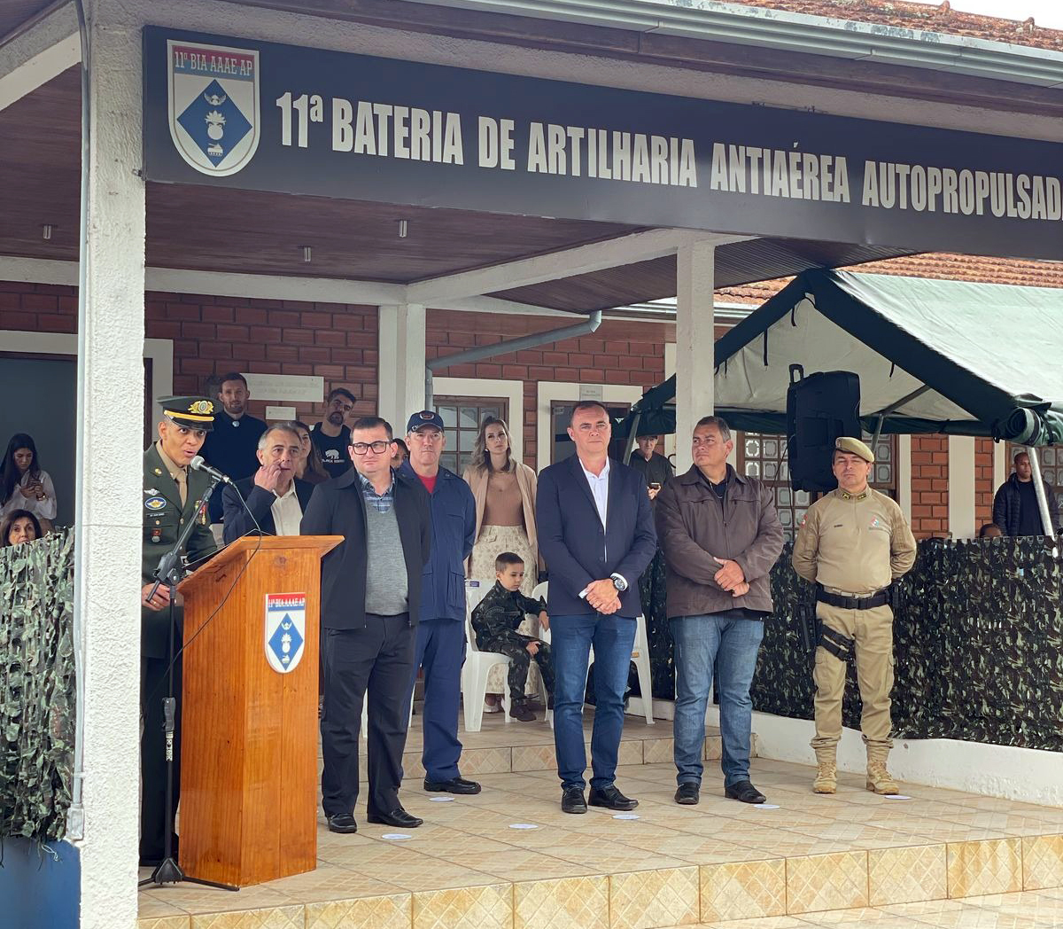 Presidente da Câmara de Rio Negro participa de solenidade em homenagem ao Dia do Exército