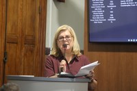 Procuradora da Mulher utiliza tribuna para mobilizar apoio à Carta da Terra dos Pinheirais