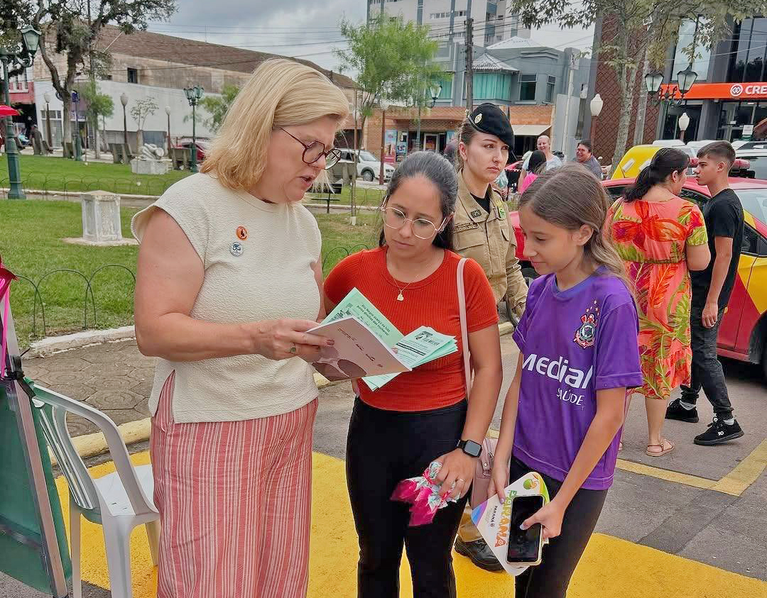 Procuradoria da Mulher marca presença no evento Dia Rosa e reforça a importância dos direitos femininos