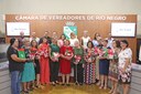 Sessão Solene em homenagem às Mulheres Destaque emociona o público na Câmara de Rio Negro