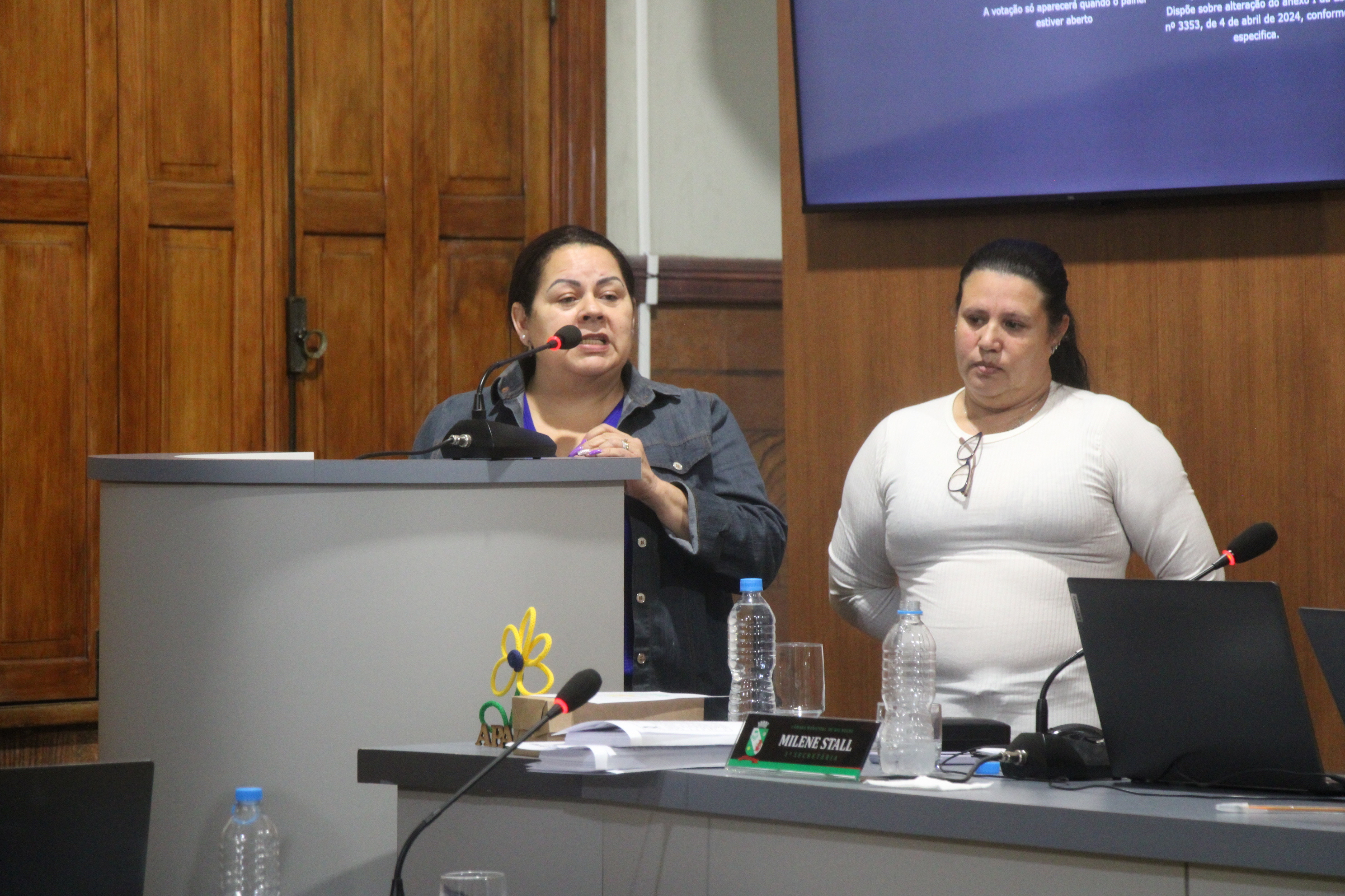 Tribuna Livre aborda a proibição de Tardes da Amizade em Rio Negro