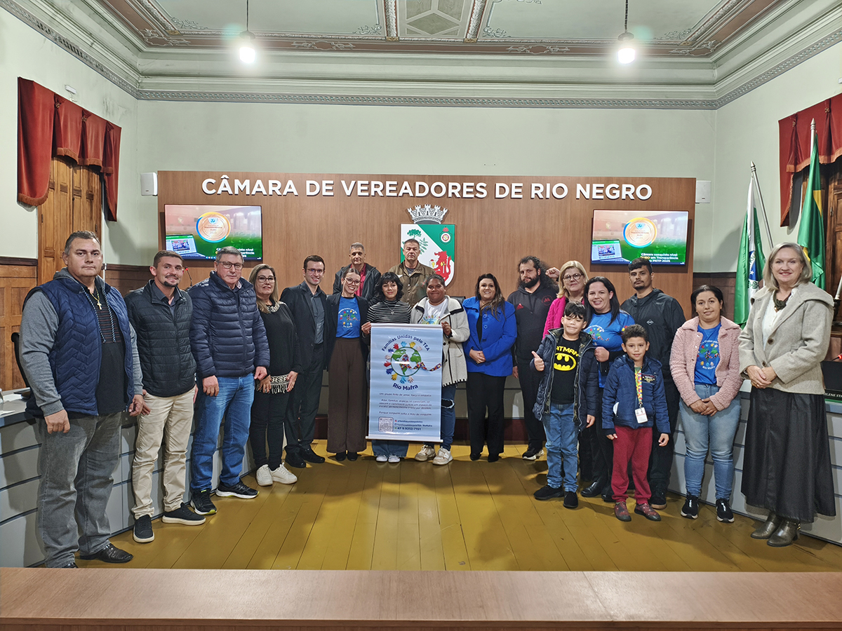 Tribuna Livre da Câmara de Rio Negro debate inclusão escolar e direitos das famílias atípicas
