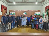 Tribuna Livre da Câmara de Rio Negro debate inclusão escolar e direitos das famílias atípicas