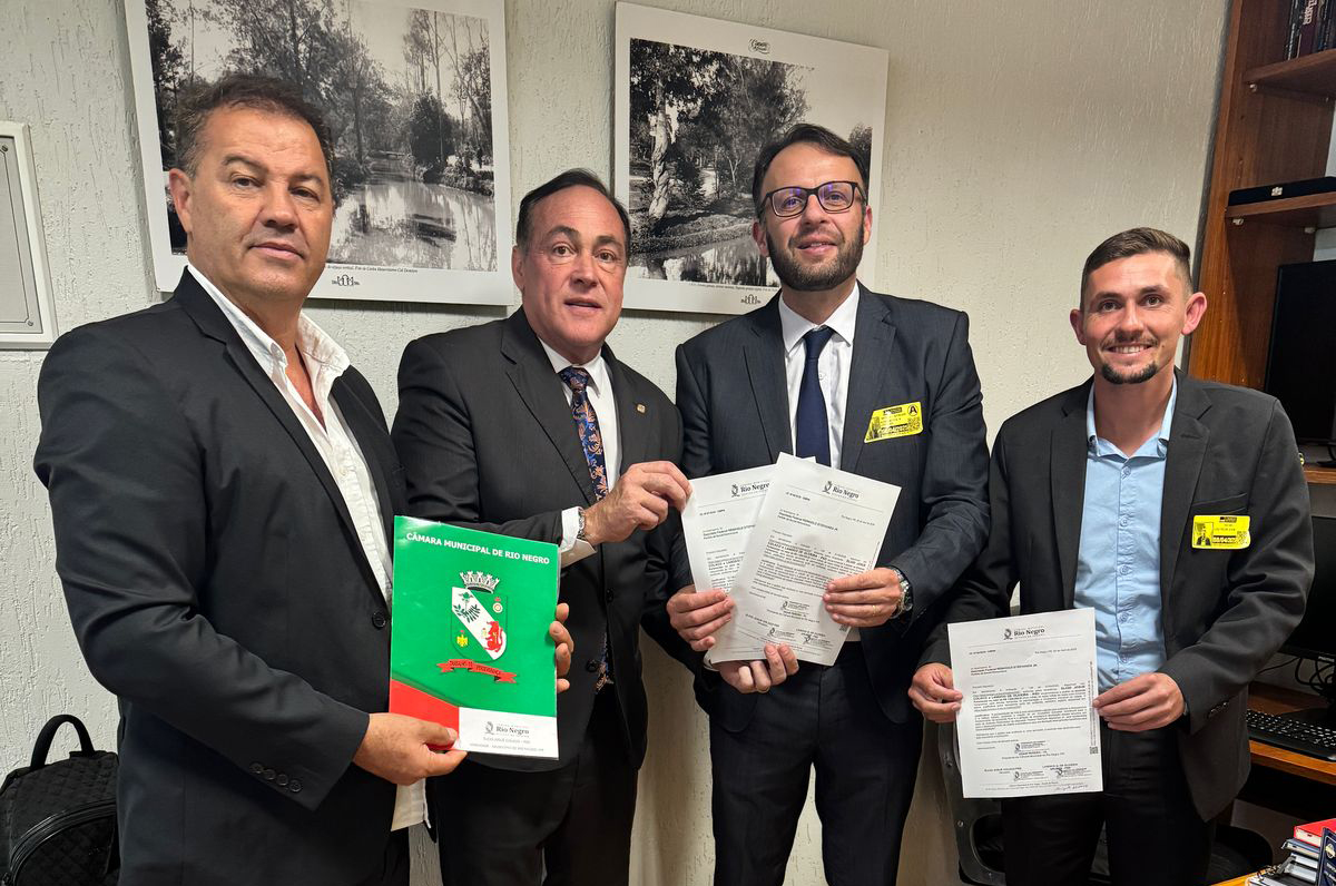 Vereadores de Rio Negro levam demandas aprovadas na Câmara a Brasília e articulam captação de recursos para o município